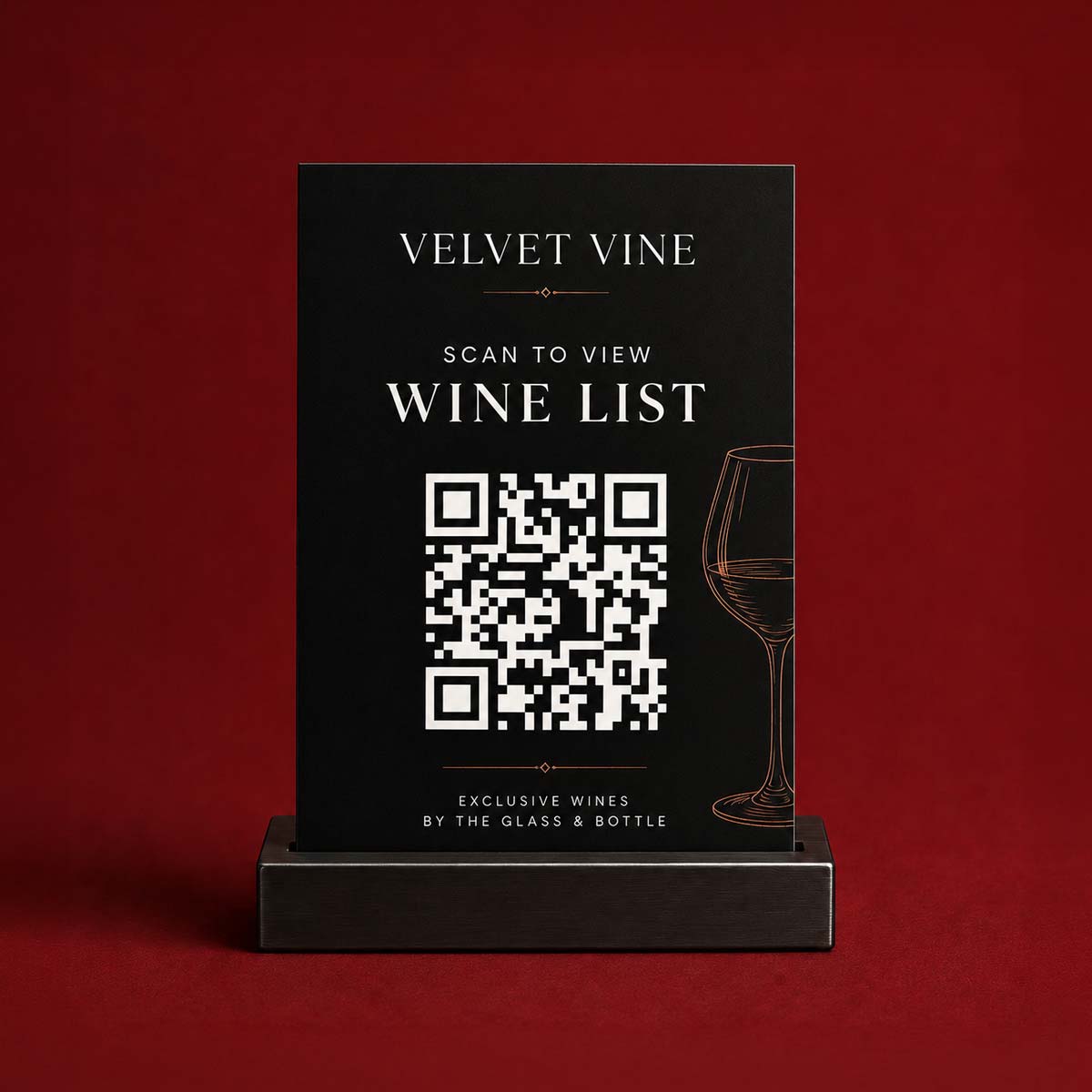 Eleganter Weinkarten-Aufsteller mit QR-Code für digitale Speisekarte oder Getränkekarte